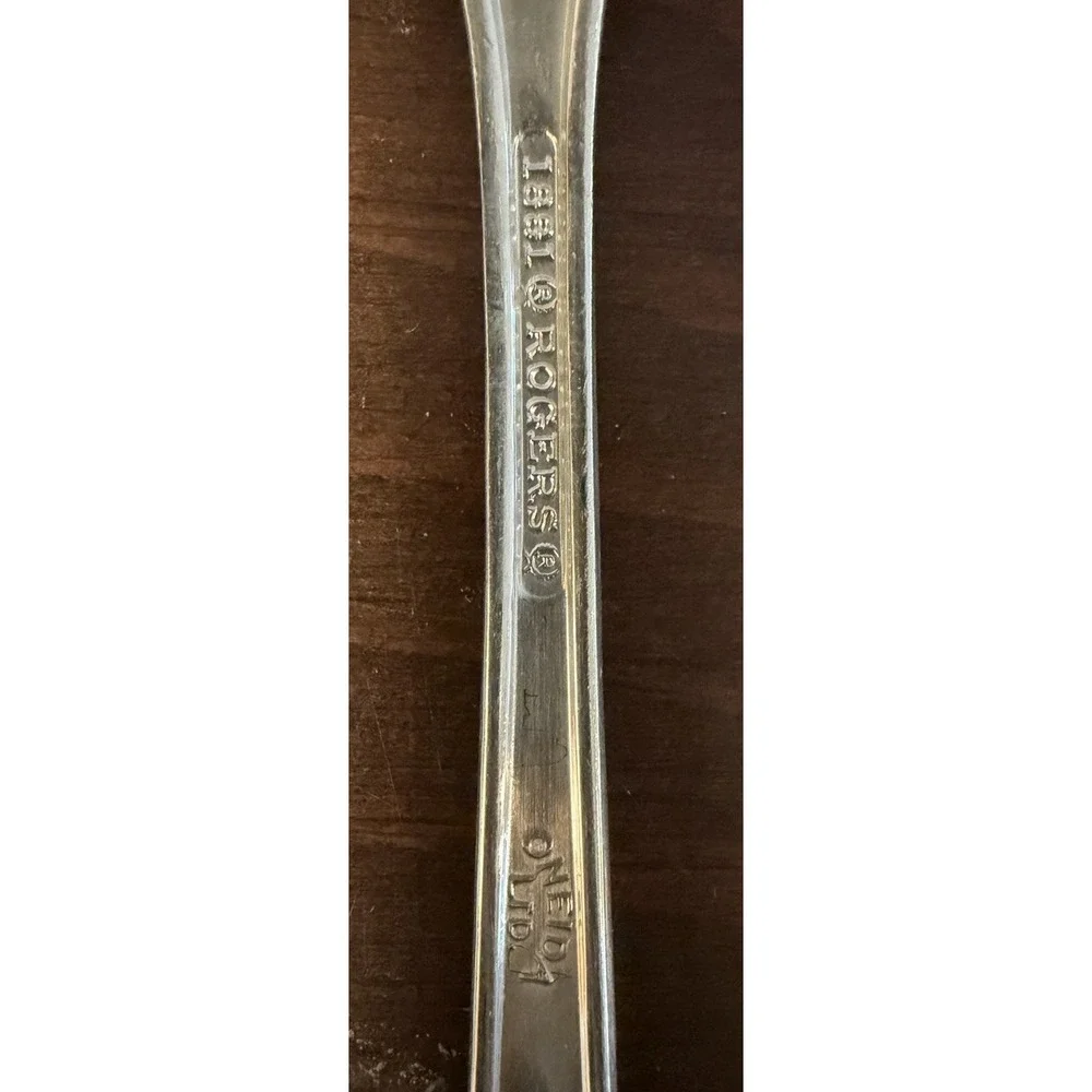 Oneida 1881 Rogers Floral Queen Silverplate Salad Forks Set of 4 Replacement